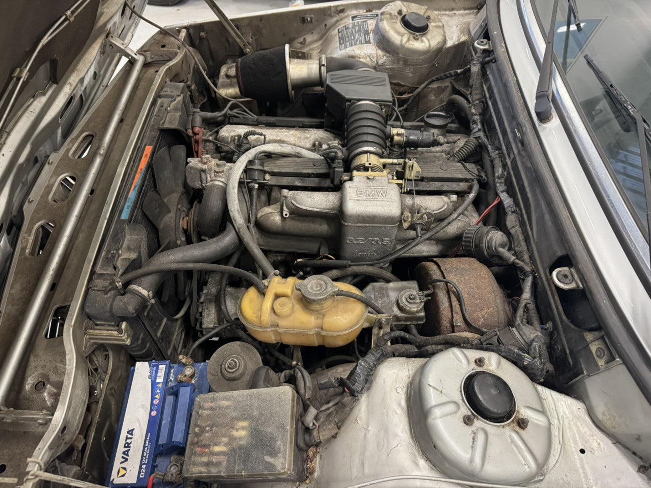 BMW 528i M30 engine 3.5ltr 1978 polaris project