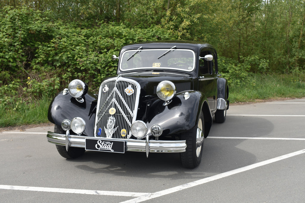 Citroen Traction Avant 15/6 1950 restored, with powersteering