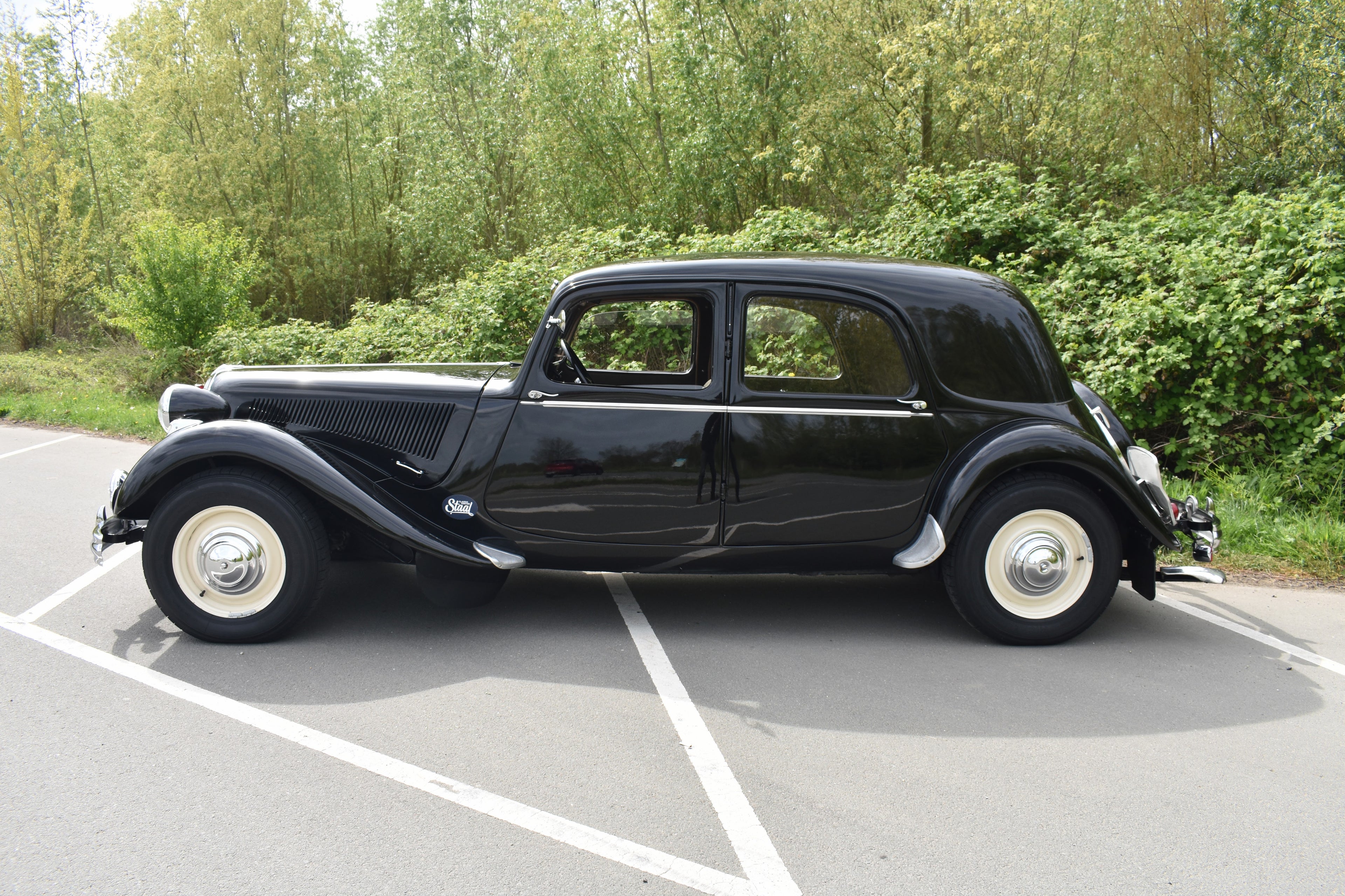 Citroen Traction Avant 15/6 1950 restored, with powersteering