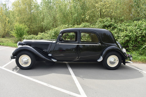 Citroen Traction Avant 15/6 1950 restored, with powersteering