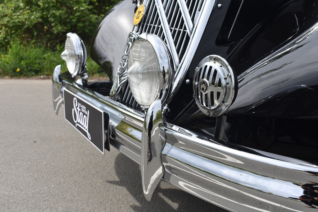 Citroen Traction Avant 15/6 1950 restored, with powersteering