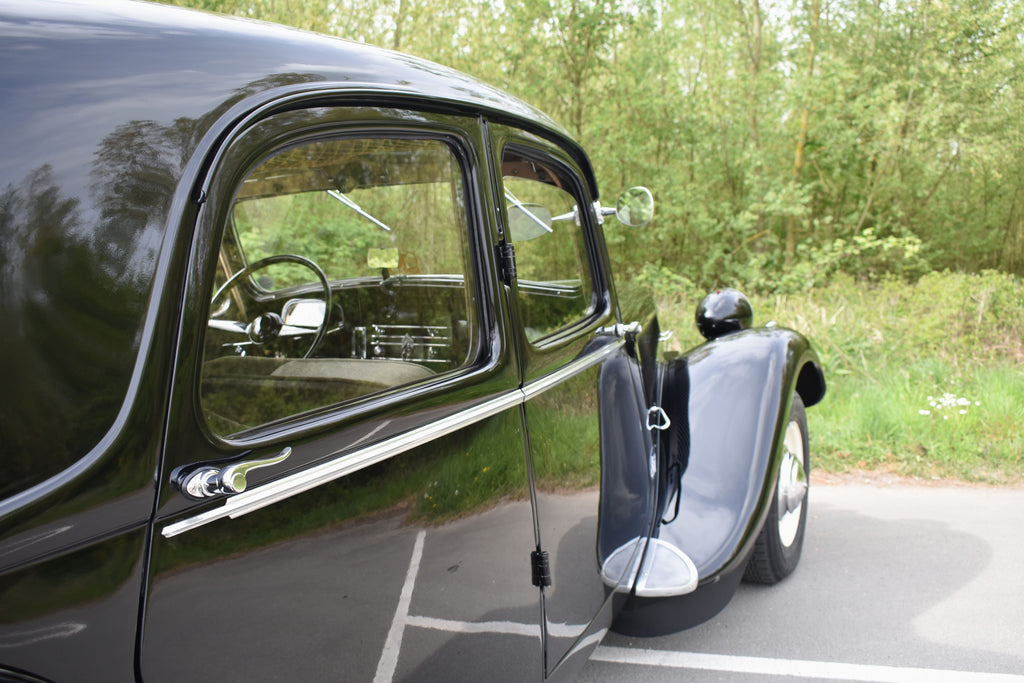 Citroen Traction Avant 15/6 1950 restored, with powersteering