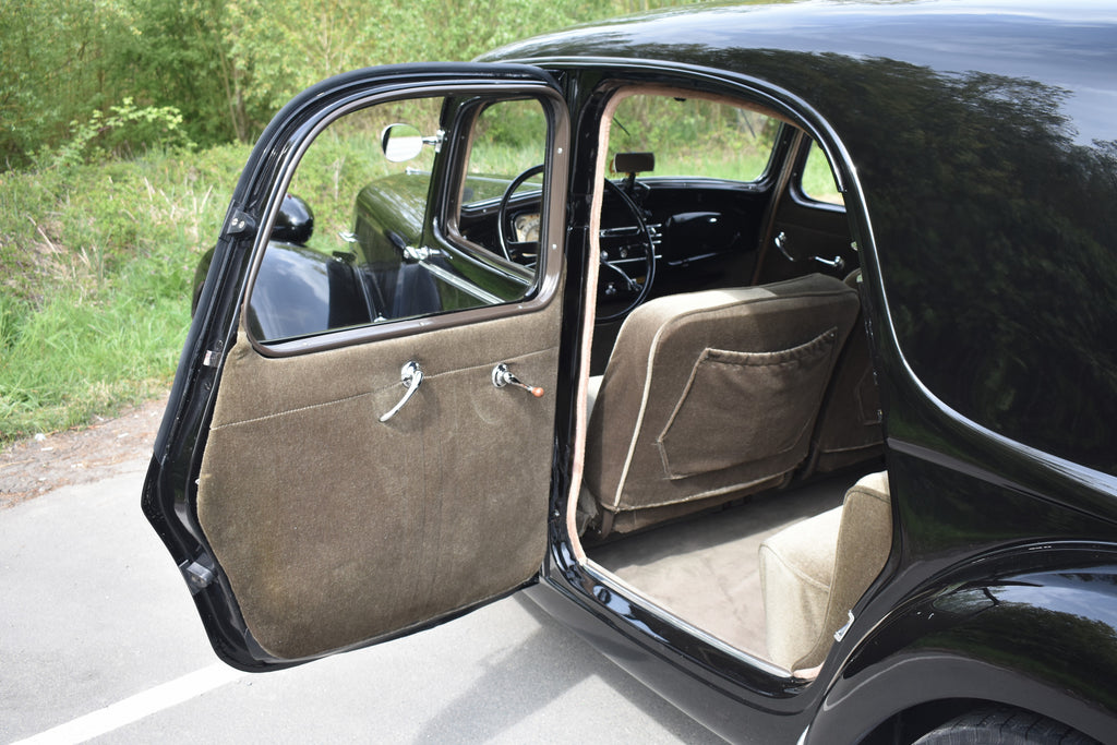 Citroen Traction Avant 15/6 1950 restored, with powersteering