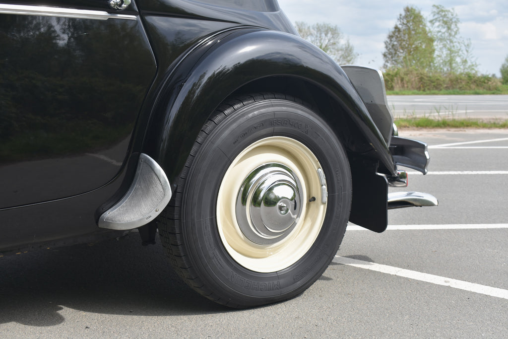 Citroen Traction Avant 15/6 1950 restored, with powersteering