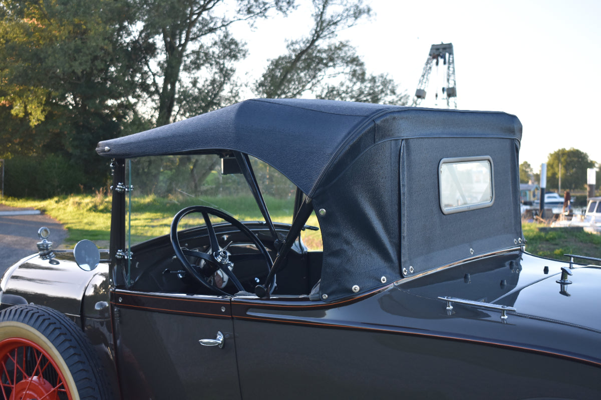 Ford Model A 1929 Deluxe Roadster – Restored condition with dicky seat