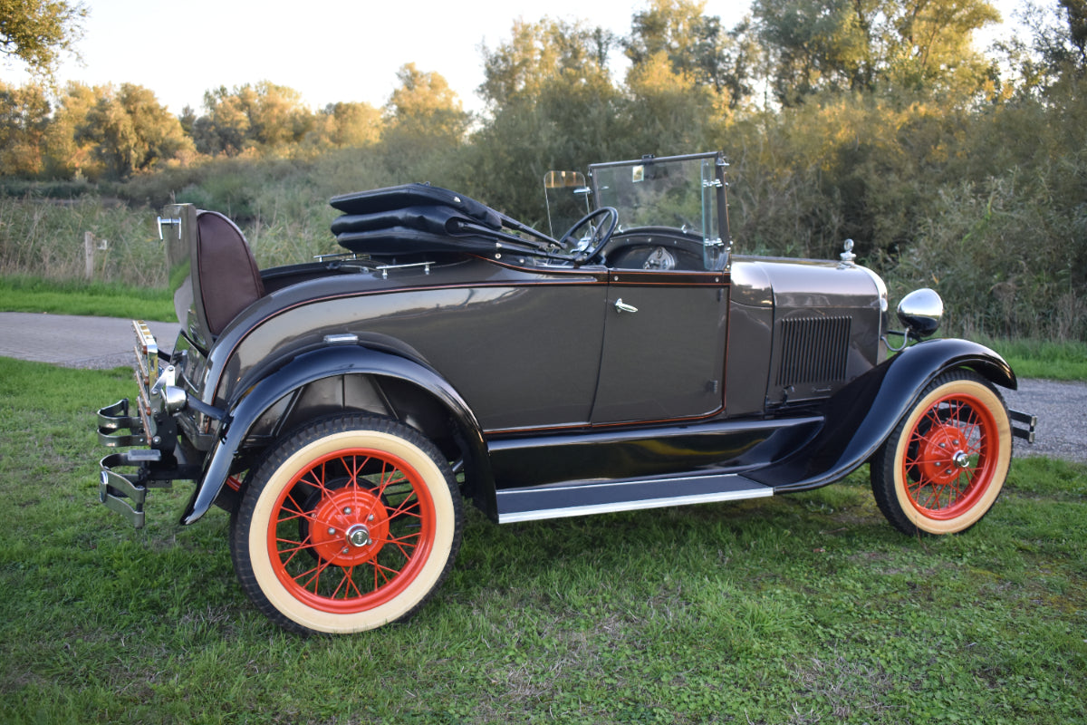 Ford Model A 1929 Deluxe Roadster – Restored condition with dicky seat