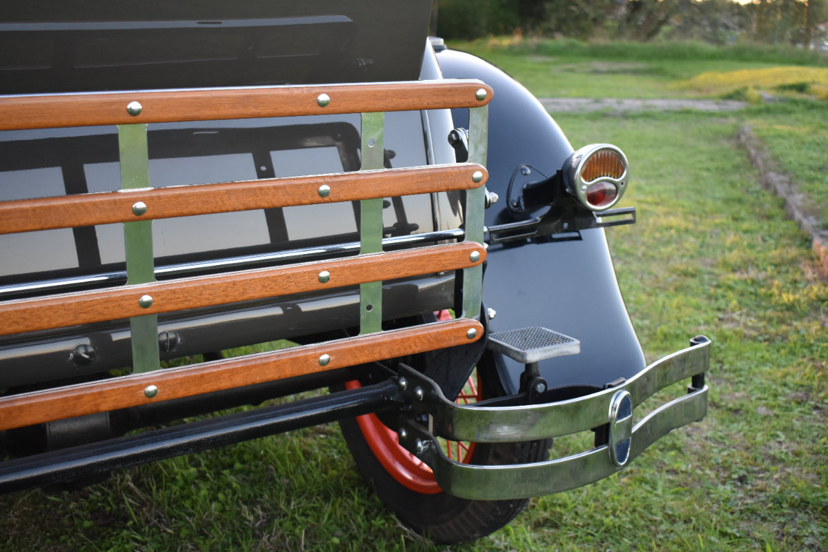 Ford Model A 1929 Deluxe Roadster – Restored condition with dicky seat