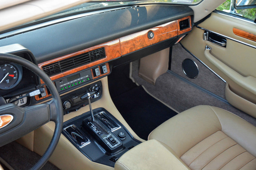 Jaguar XJ-SC Targa V12 1986 Unique low milage 64.700 km XJ XJSC