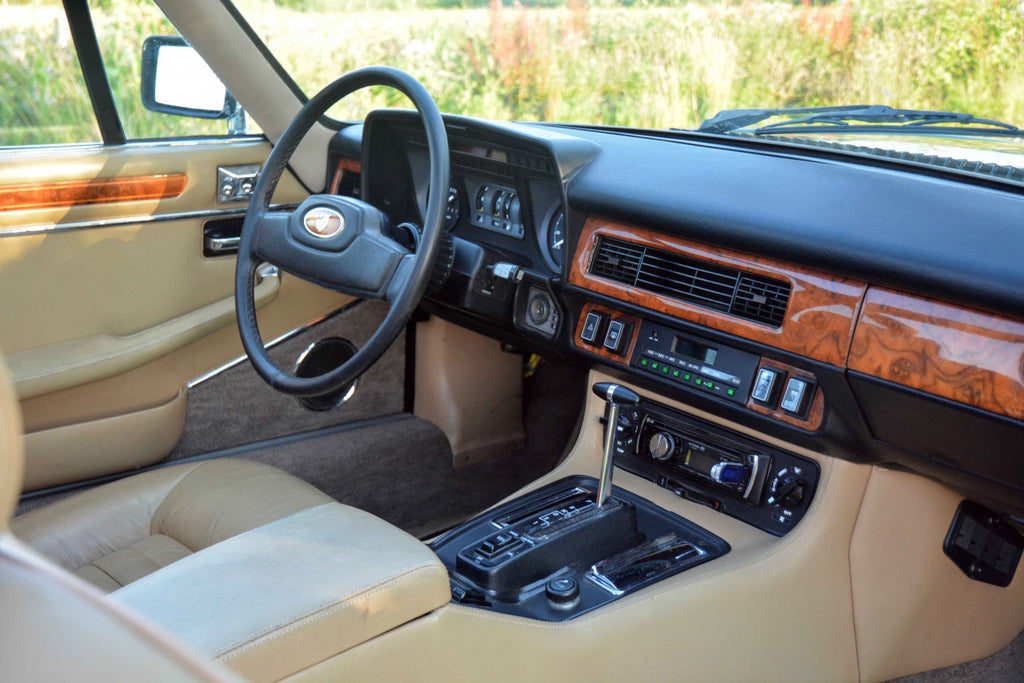 Jaguar XJ-SC Targa V12 1986 Unique low milage 64.700 km XJ XJSC
