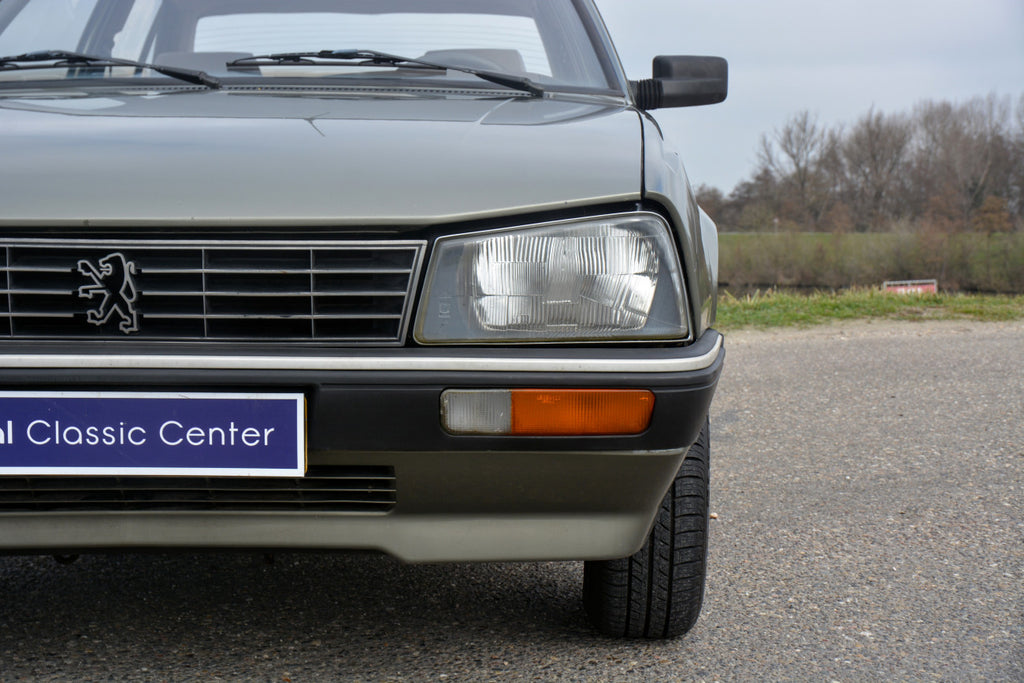Peugeot 505 GL 1985 Fully Original Dutch Delivered
