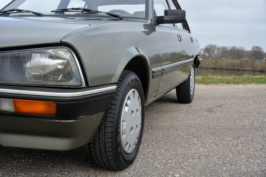 Peugeot 505 GL 1985 Fully Original Dutch Delivered