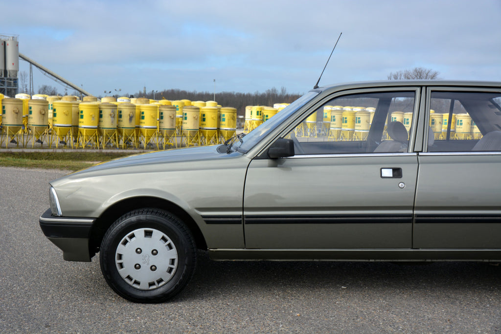 Peugeot 505 GL 1985 Fully Original Dutch Delivered