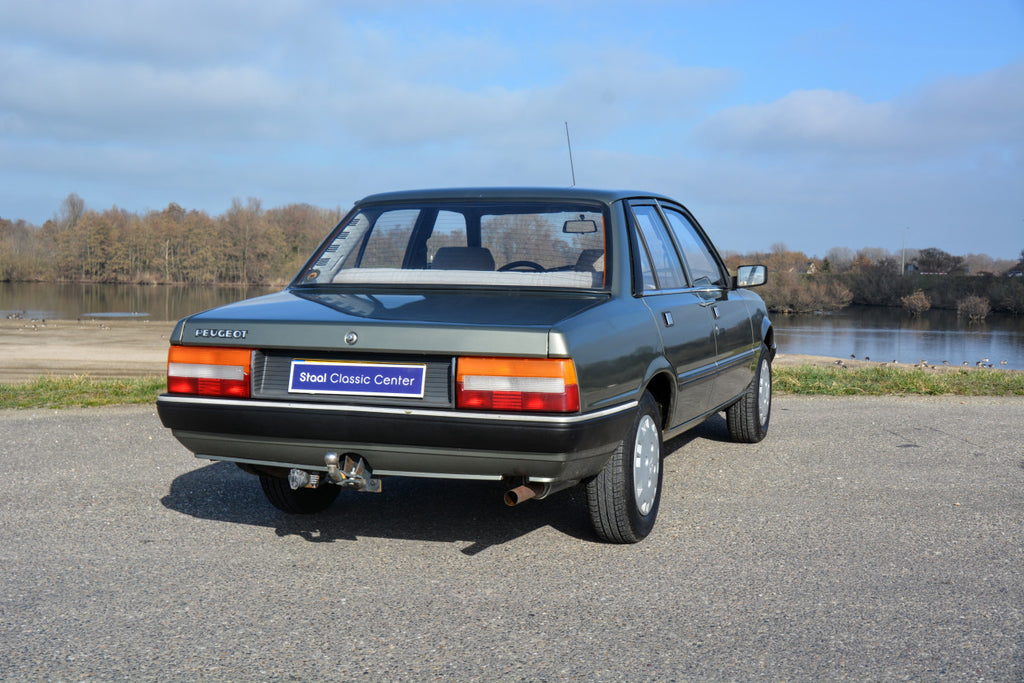 Peugeot 505 GL 1985 Fully Original Dutch Delivered