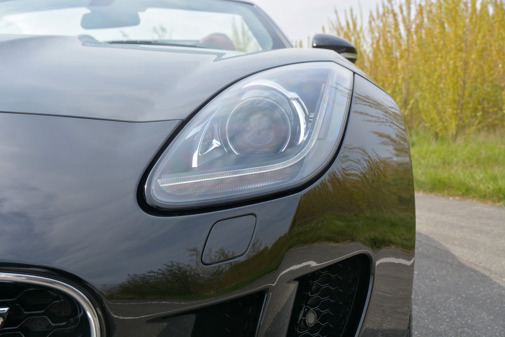 Jaguar F-Type 3.0 V6 S Convertible in Like New Condition | Red Leather | Dealer Maintained