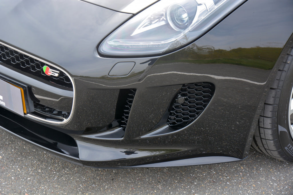 Jaguar F-Type 3.0 V6 S Convertible in Like New Condition | Red Leather | Dealer Maintained