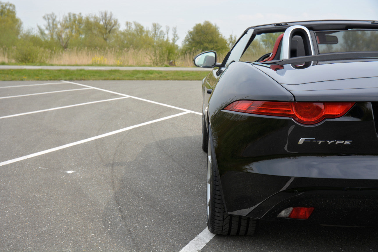 Jaguar F-Type 3.0 V6 S Convertible in Like New Condition | Red Leather | Dealer Maintained