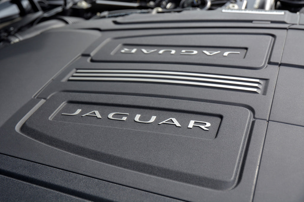 Jaguar F-Type 3.0 V6 S Convertible in Like New Condition | Red Leather | Dealer Maintained