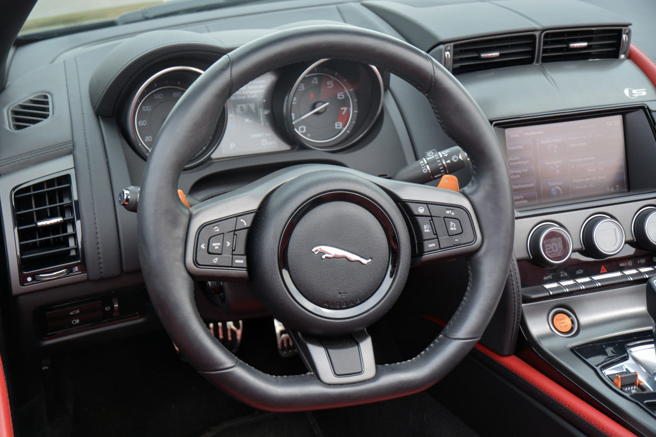 Jaguar F-Type 3.0 V6 S Convertible in Like New Condition | Red Leather | Dealer Maintained