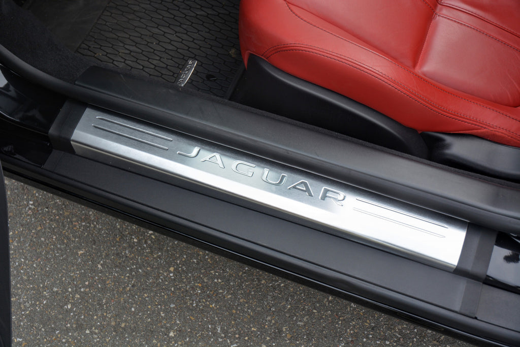 Jaguar F-Type 3.0 V6 S Convertible in Like New Condition | Red Leather | Dealer Maintained