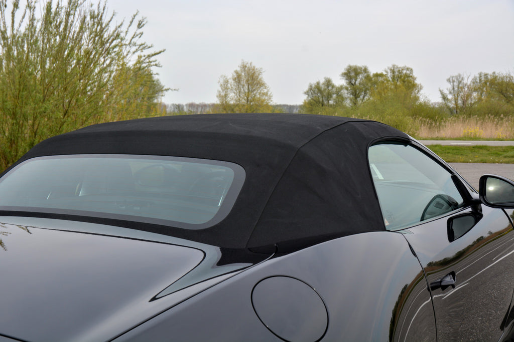 Jaguar F-Type 3.0 V6 S Convertible in Like New Condition | Red Leather | Dealer Maintained