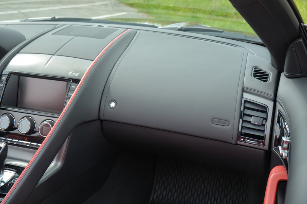 Jaguar F-Type 3.0 V6 S Convertible in Like New Condition | Red Leather | Dealer Maintained
