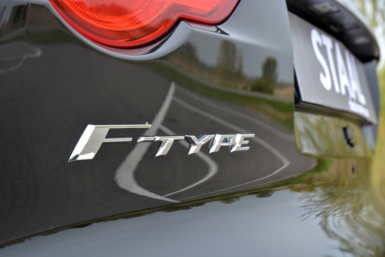 Jaguar F-Type 3.0 V6 S Convertible in Like New Condition | Red Leather | Dealer Maintained