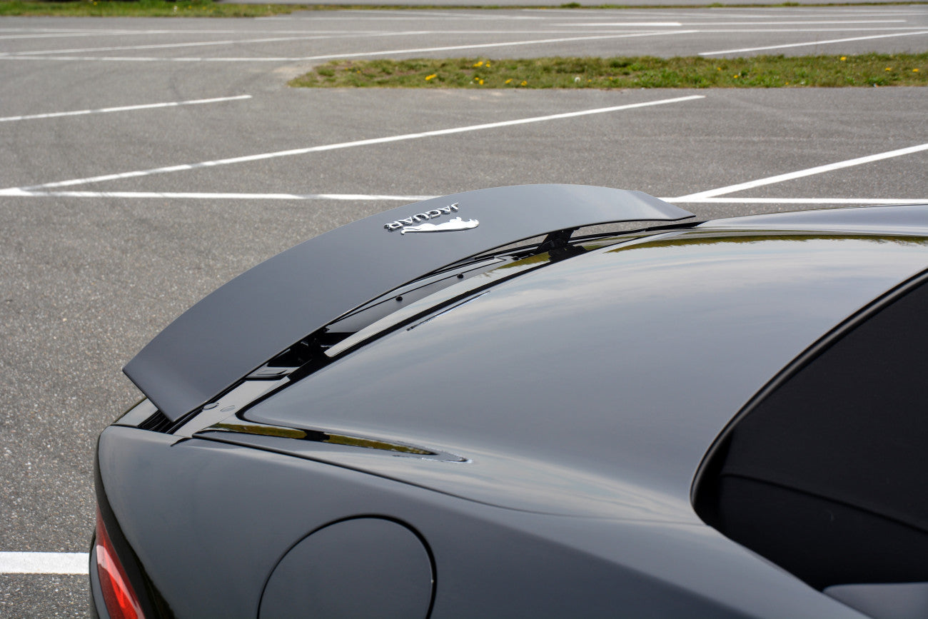 Jaguar F-Type 3.0 V6 S Convertible in Like New Condition | Red Leather | Dealer Maintained
