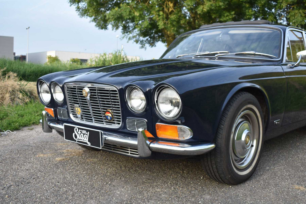 Jaguar XJ6 Series 1 Saloon 1972 4.2 ltr sunroof revised gearbox automatic