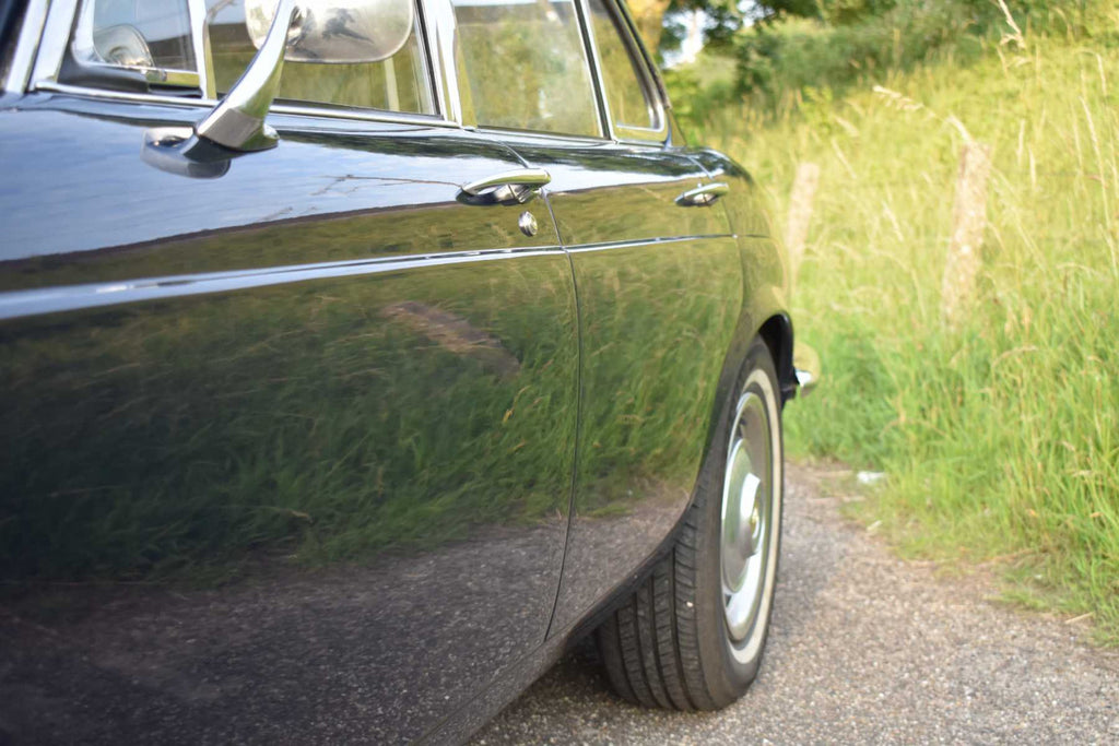 Jaguar XJ6 Series 1 Saloon 1972 4.2 ltr sunroof revised gearbox automatic