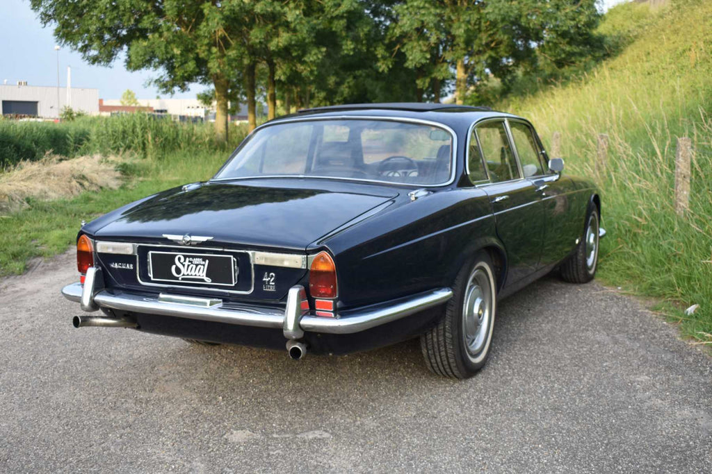 Jaguar XJ6 Series 1 Saloon 1972 4.2 ltr sunroof revised gearbox automatic