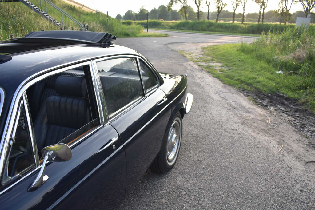 Jaguar XJ6 Series 1 Saloon 1972 4.2 ltr sunroof revised gearbox automatic