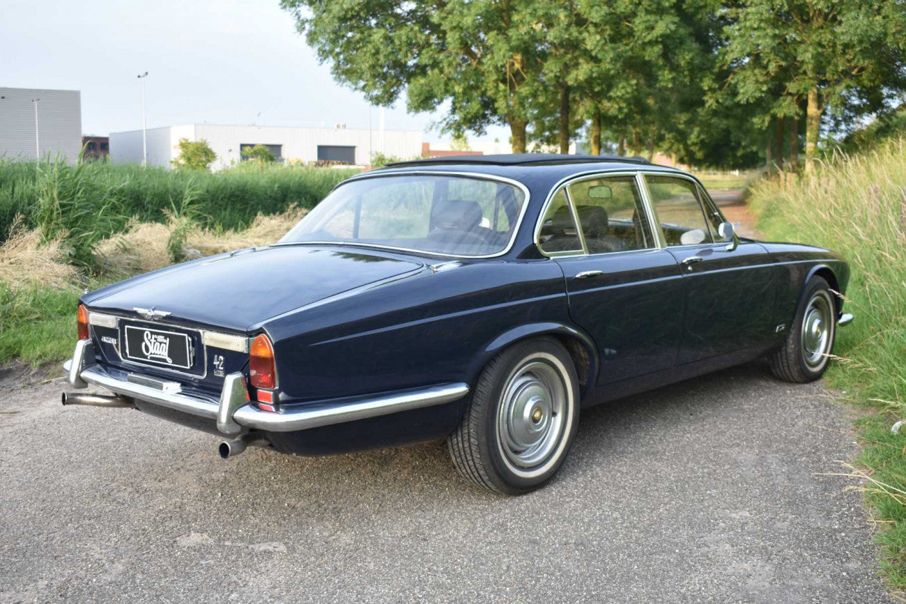 Jaguar XJ6 Series 1 Saloon 1972 4.2 ltr sunroof revised gearbox automatic