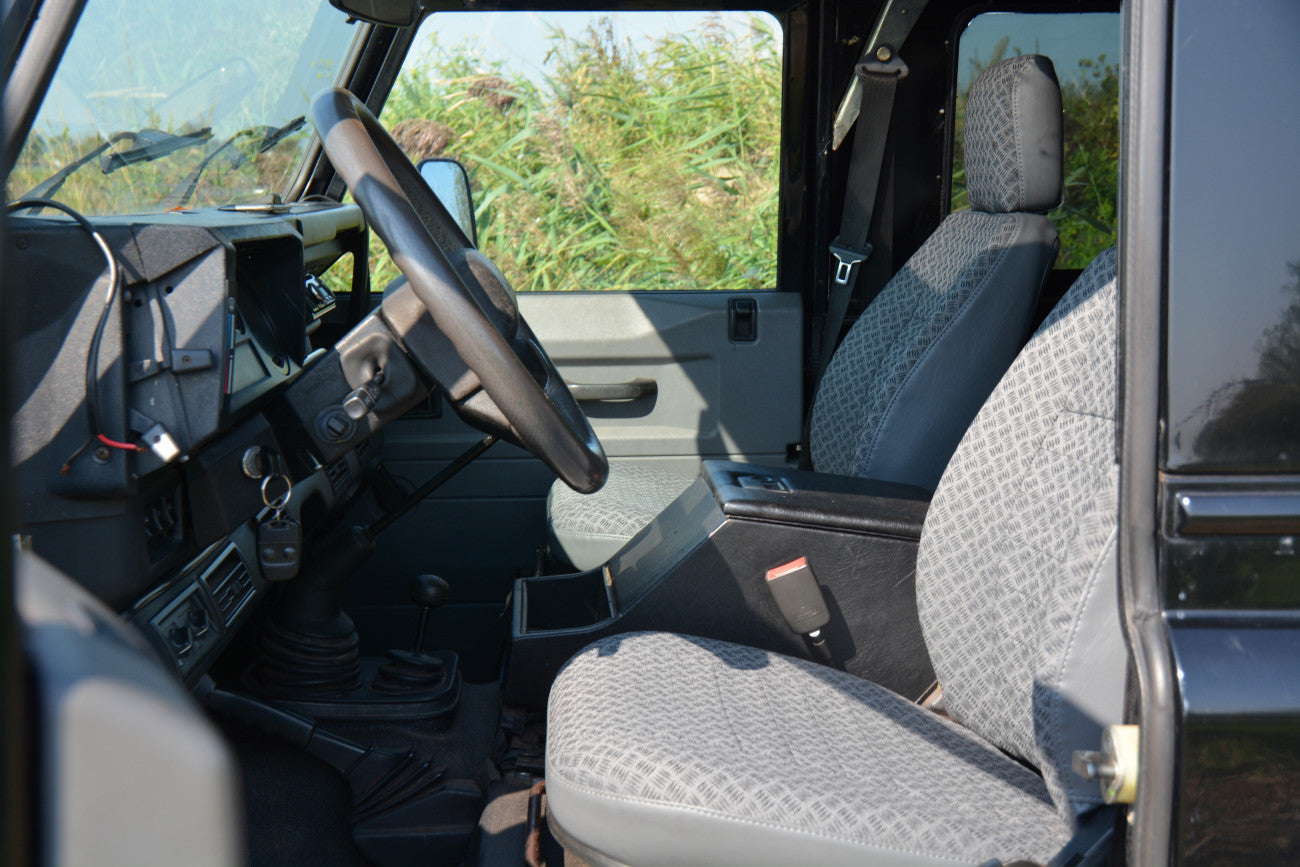 Land-Rover Defender TD5 Panelvan