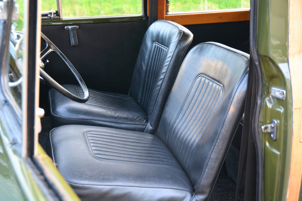 Morris Minor 1000 Traveller Series V LHD woody