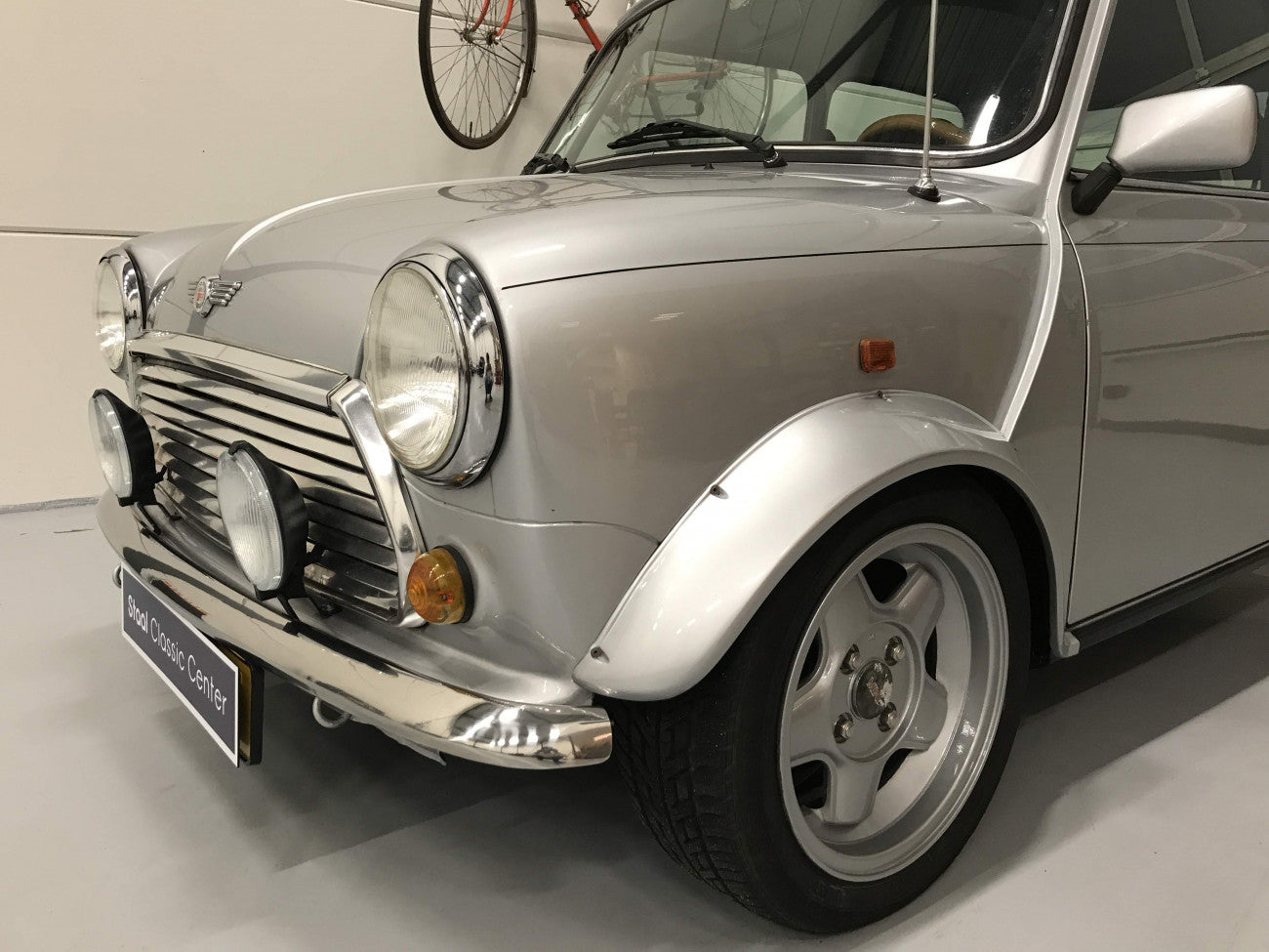 Rover Mini Cooper 1996 Silver Bullet rare 1/400