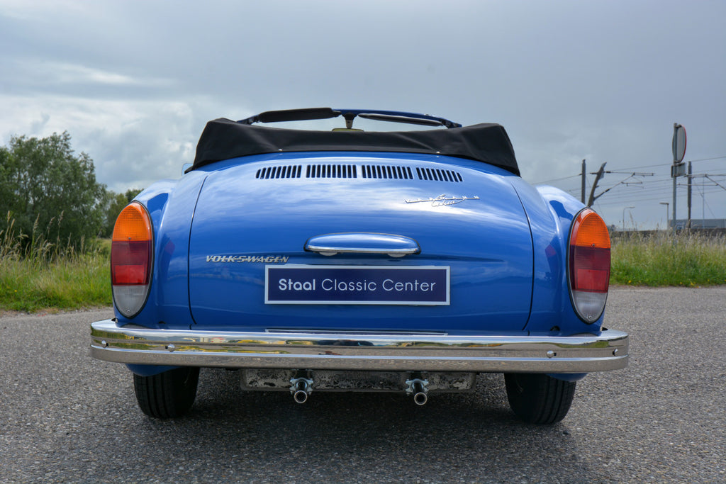 Volkswagen Karmann Ghia Cabriolet 1971 Body-Off Restored