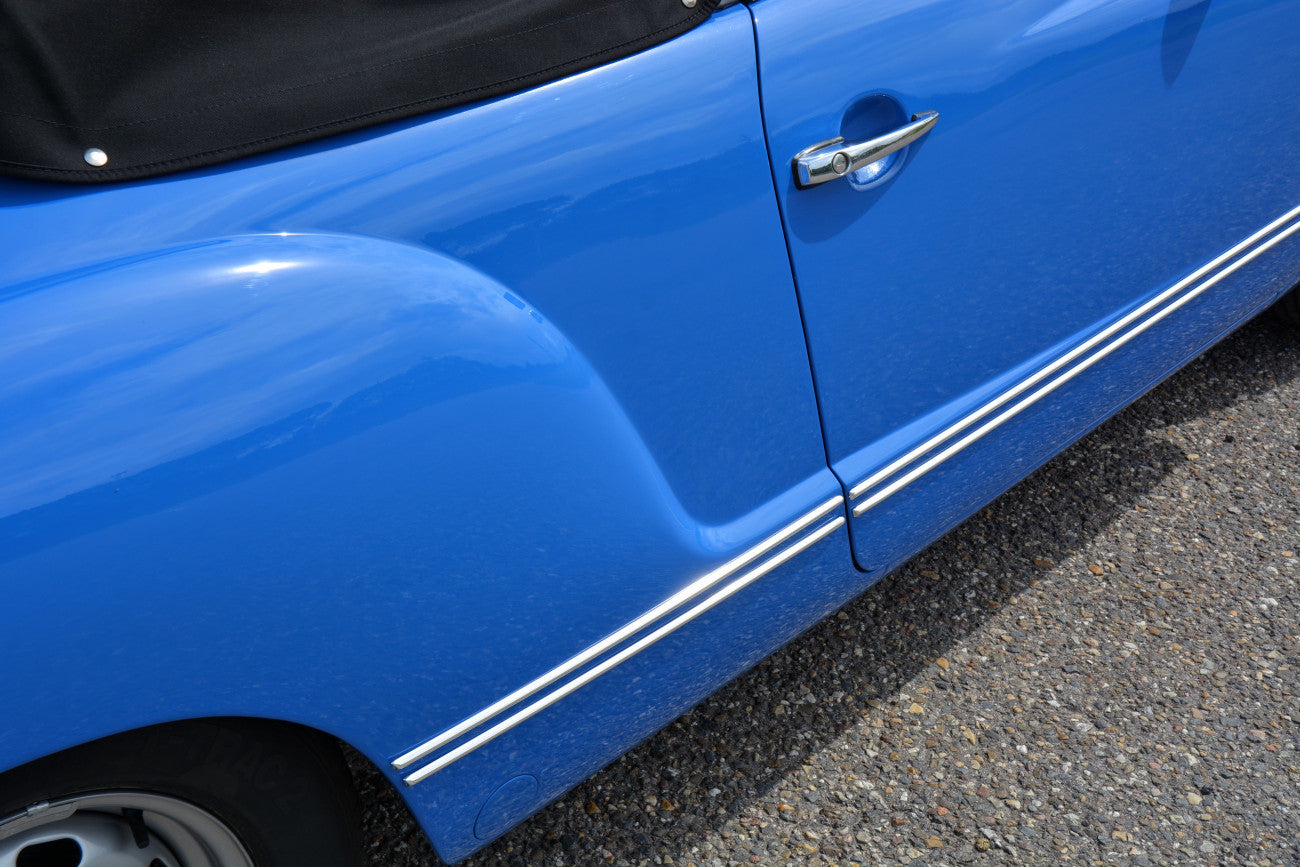 Volkswagen Karmann Ghia Cabriolet 1971 Body-Off Restored