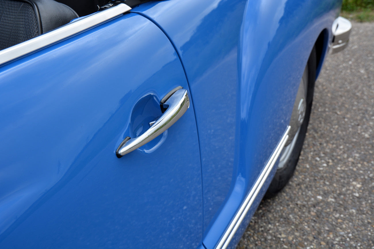 Volkswagen Karmann Ghia Cabriolet 1971 Body-Off Restored