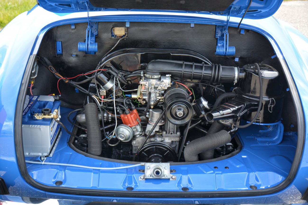 Volkswagen Karmann Ghia Cabriolet 1971 Body-Off Restored