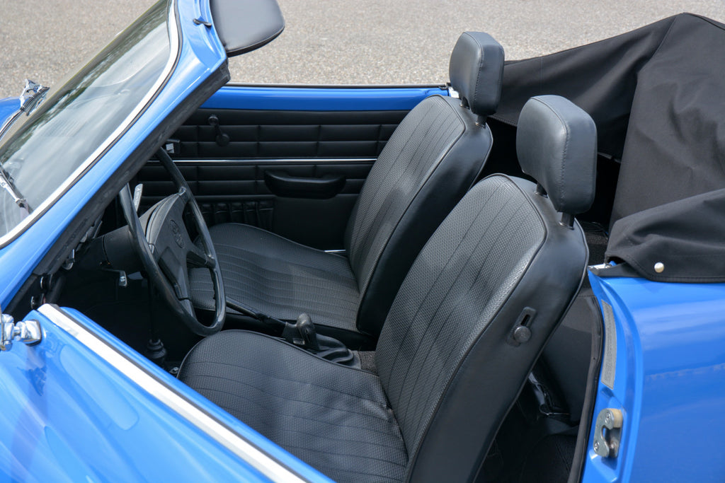 Volkswagen Karmann Ghia Cabriolet 1971 Body-Off Restored