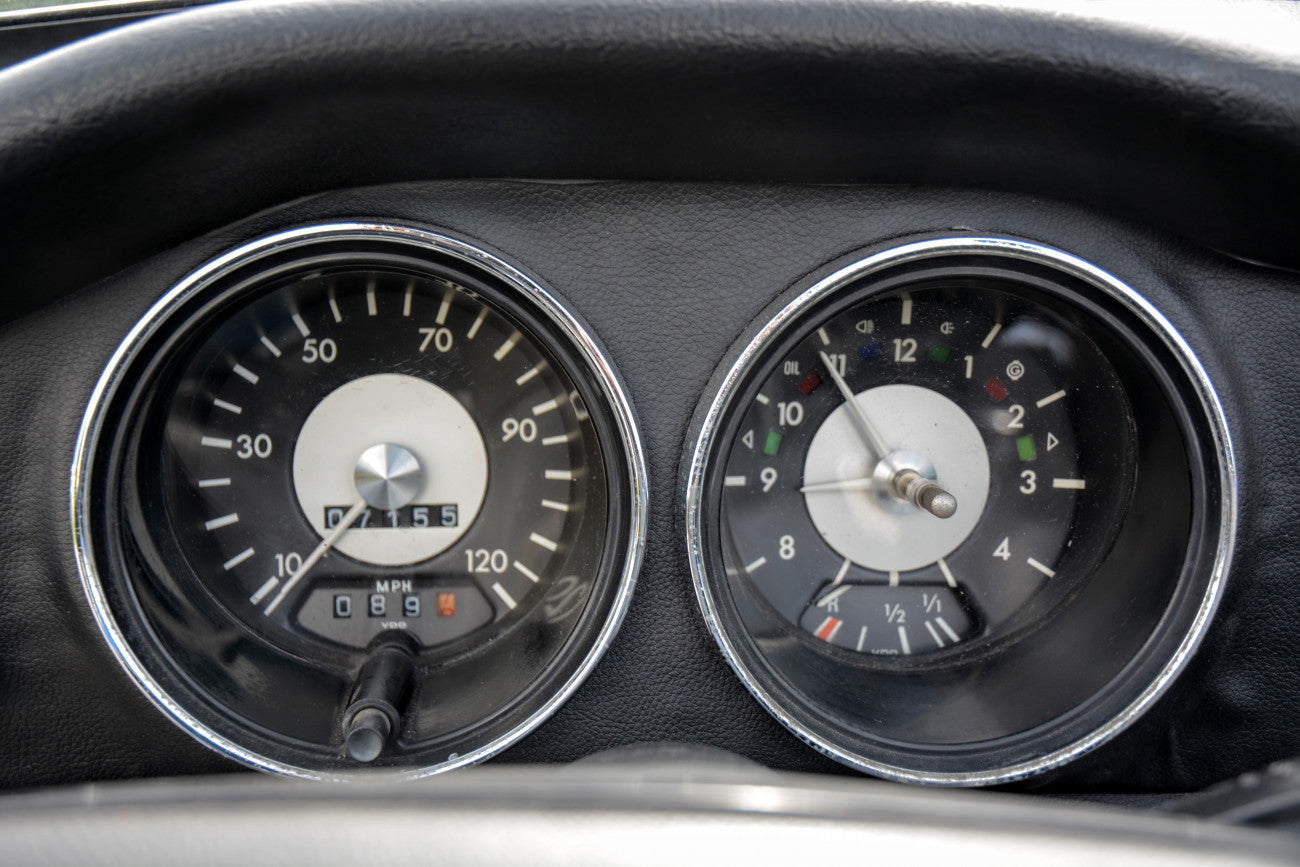 Volkswagen Karmann Ghia Cabriolet 1971 Body-Off Restored