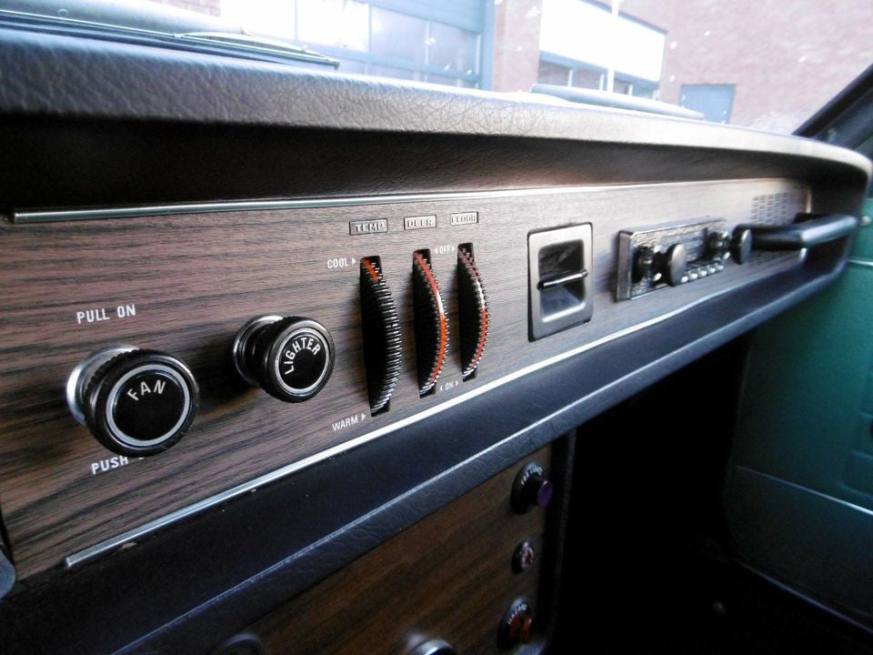 Volvo 144 De Luxe with Sunroof - super condition