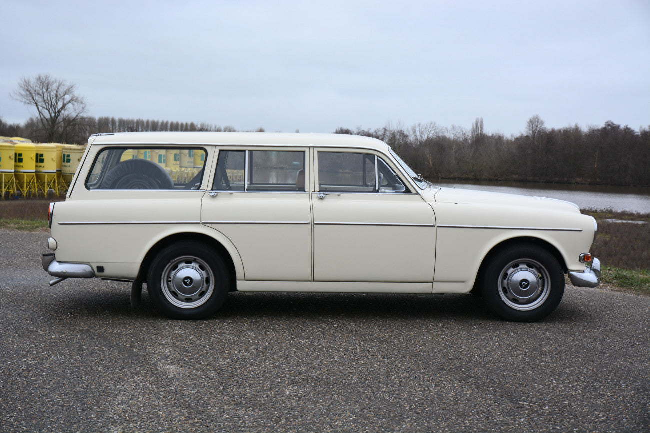 Volvo Amazon stationcar Overdrive 1966 restored