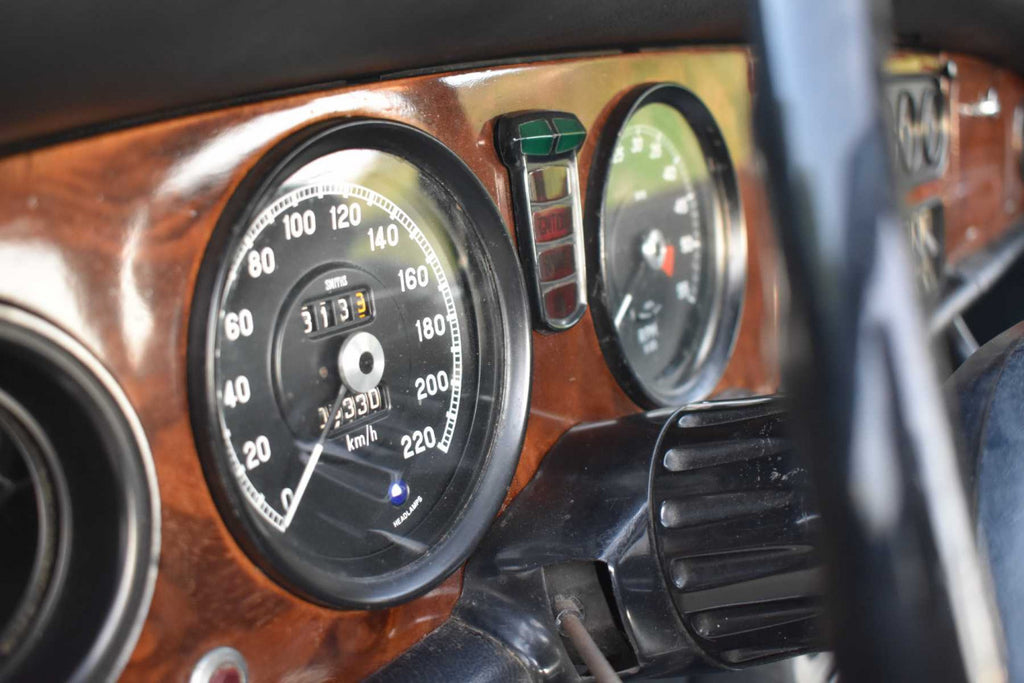 Jaguar XJ6 Series 1 Saloon 1972 4.2 ltr sunroof revised gearbox automatic